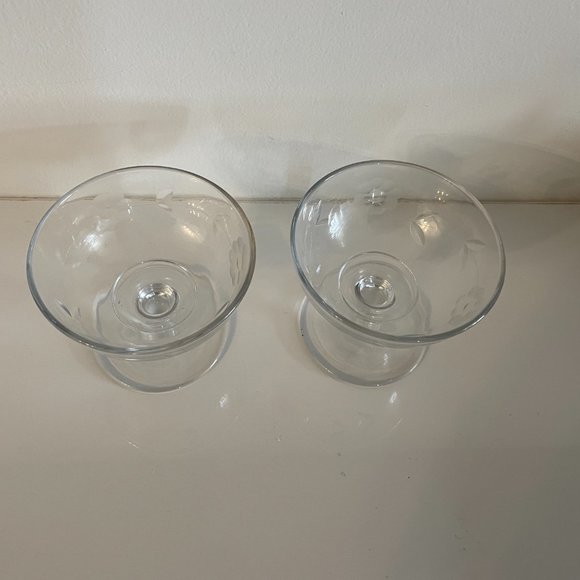 Vintage etched Cornflower fruit dishes (2) - Picture 2 of 3